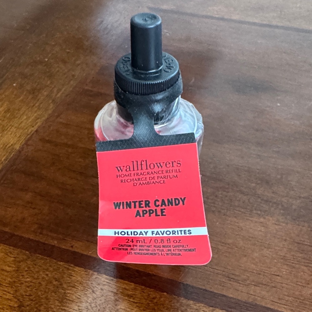 Wallflower Red Winter Candy Apple Fragrance Refill